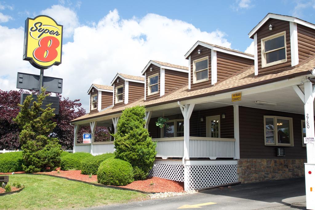 Super 8 By Wyndham Christiansburg Motel Eksteriør billede