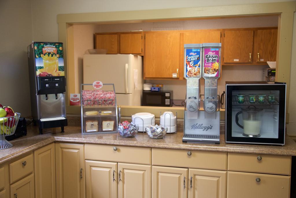 Super 8 By Wyndham Christiansburg Motel Eksteriør billede